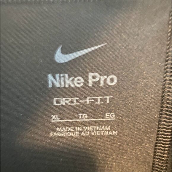 NWT Nike Dri-Fit Pro Boys 3/4 Compression Tights Black Size XL - Picture 7 of 7